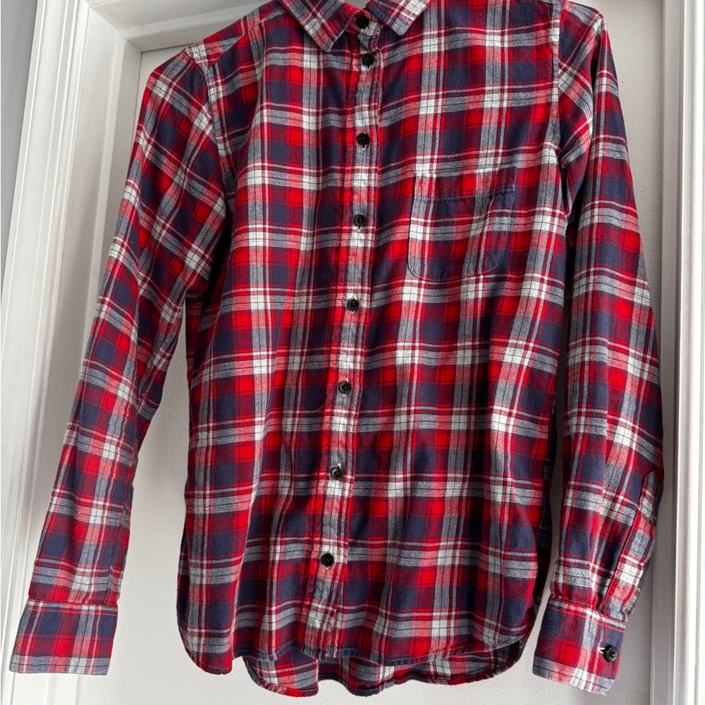 Uniqlo Red and Blue Checkered Casual Shirt